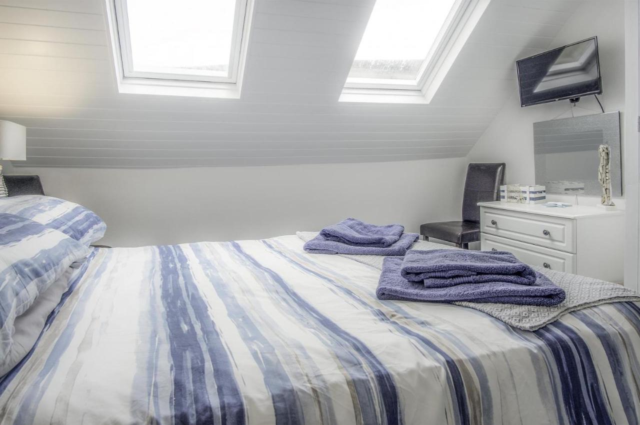 St Julians View - 1 Bedroom Apartment - Tenby Eksteriør billede